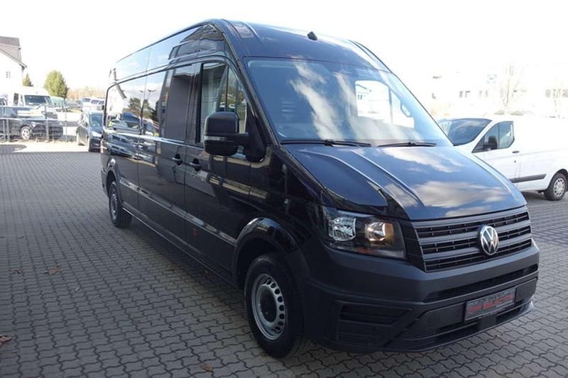 Gebraucht VW Crafter 177 PS (130 kW) 2025 Deep black Van