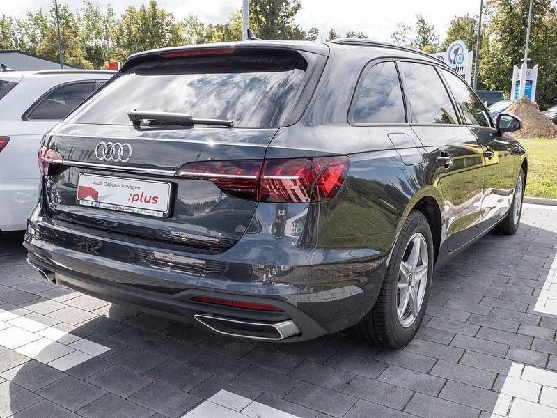 Gebraucht Audi A4 Basis 163 PS (119 kW) 2023 Grau Kombi