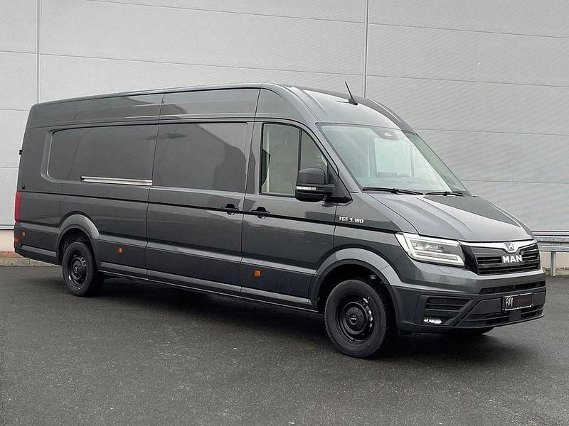 Nowe MAN TGE 177 KM (130 kW) 2026 Szary Van