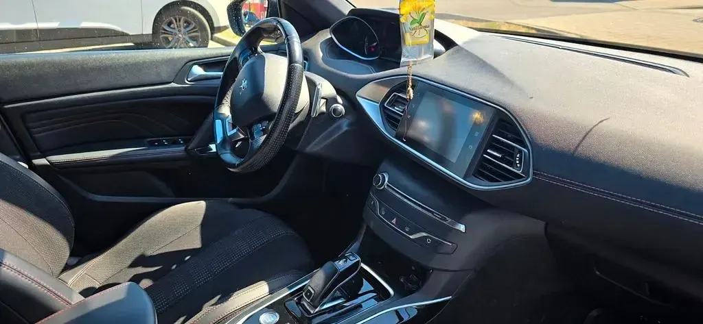 Gebraucht Peugeot 308 GT 131 PS (96 kW) 2019 Silber Kombi