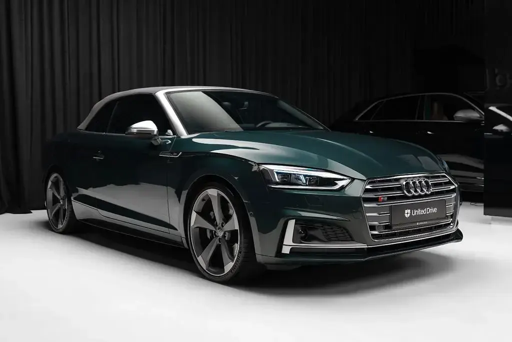 Gebraucht Audi S5 Cabriolet Sport 354 PS (260 kW) 2018 Grün Cabrio