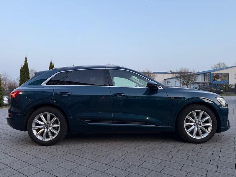 Gebraucht Audi e-tron Advanced 300 kW (408 PS) 2019 Blau SUV