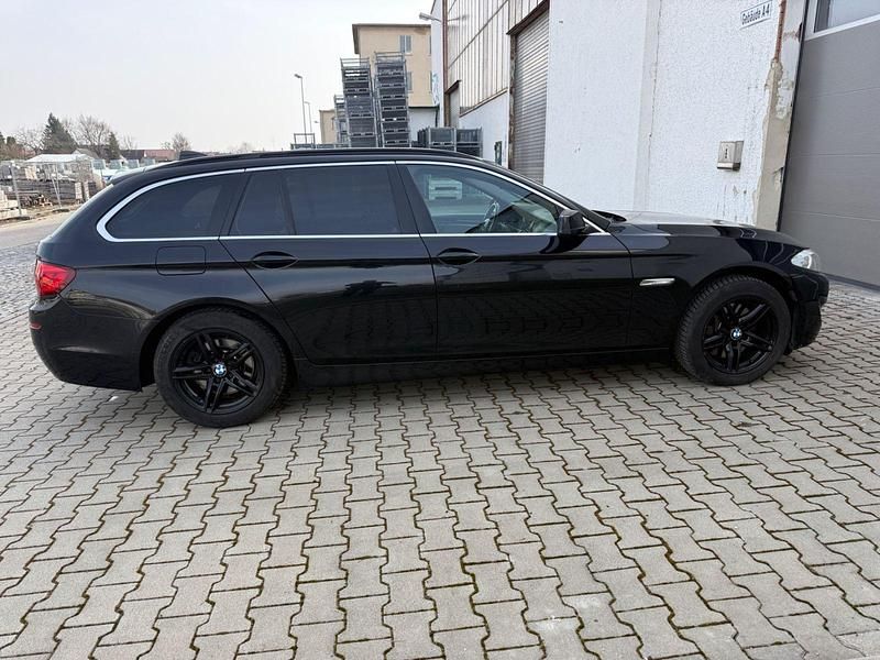 Gebraucht BMW 525 218 PS (160 kW) 2013 Schwarz Kombi