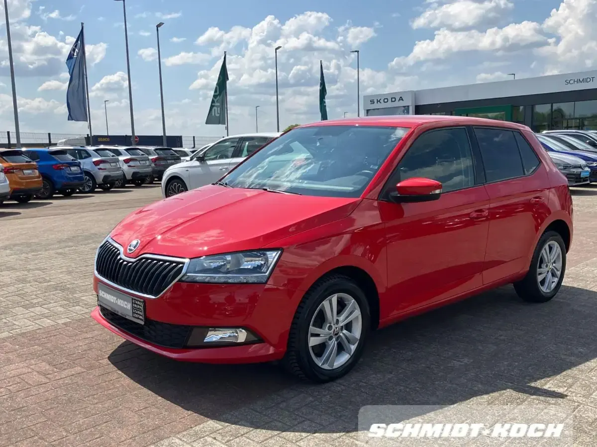 Gebraucht Skoda Fabia Ambition 95 PS (69 kW) 2021 Corridarot (rot) Kleinwagen