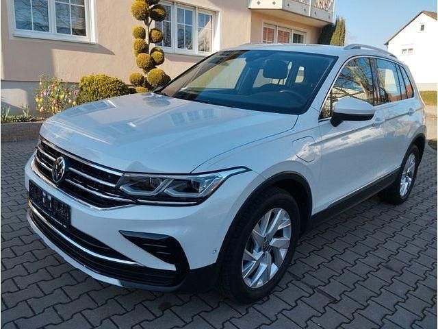 Gebraucht VW Tiguan Elegance 245 PS (180 kW) 2023 Weiß SUV