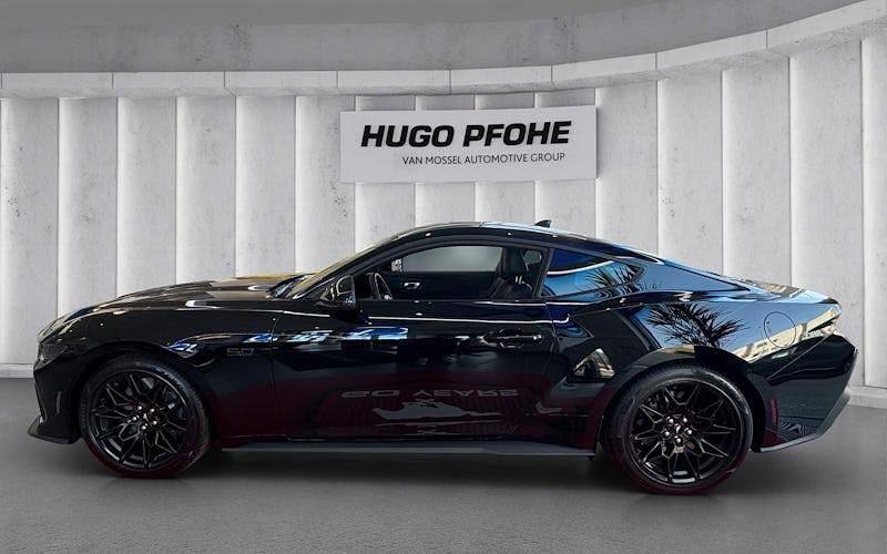 Neu Ford Mustang GT Fastback 446 PS (328 kW) 2026 Absolute black metallic Coupé