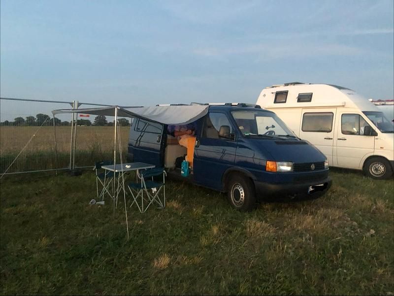 Second-hand VW Transporter 70 CP (51 kW) 1996 Albastru Van