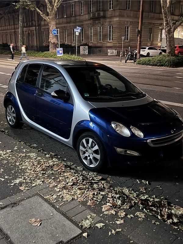Blau Gebraucht 2008 Smart ForFour Kleinwagen | 1.700 € - Bild 1/4