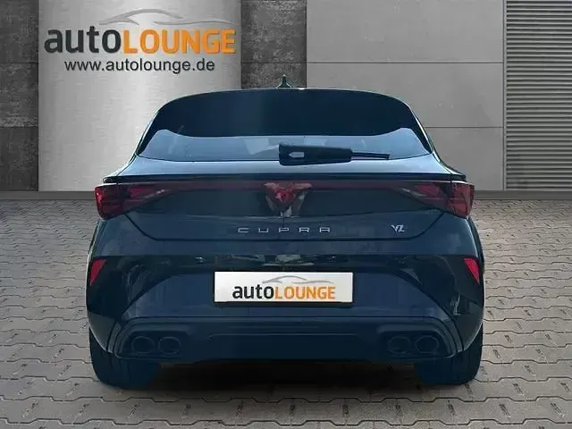 Neu Cupra Leon VZ 325 PS (239 kW) 2026 Schwarz Limousine