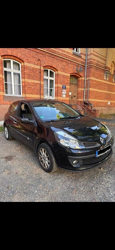 Gebraucht Renault Clio II 75 PS (55 kW) 2007 Schwarz Kleinwagen