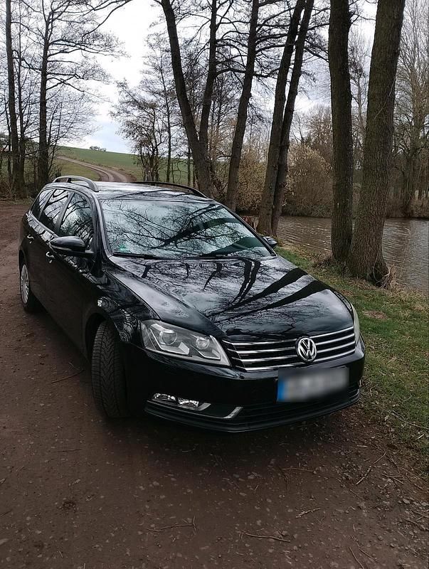 Gebraucht VW Passat Highline 141 PS (103 kW) 2011 Schwarz Kombi