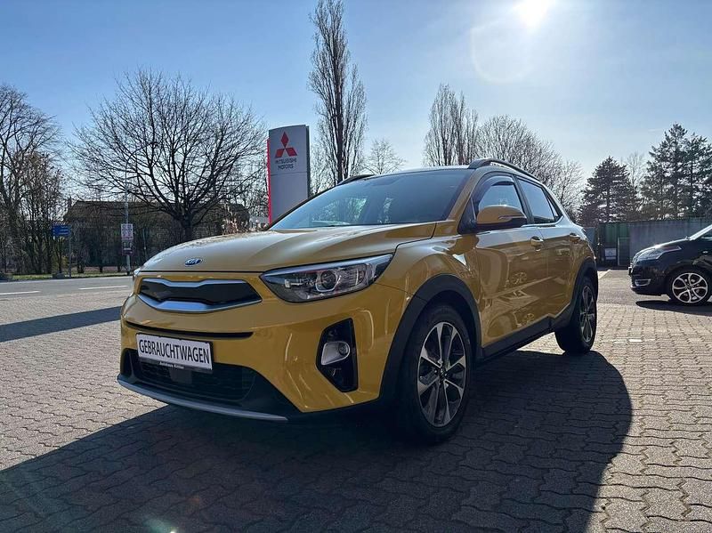 Gebraucht Kia Stonic Platinum Edition 120 PS (88 kW) 2018 Floridagelb SUV