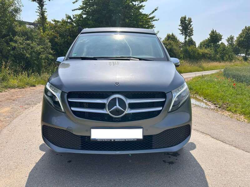 Grau Gebraucht 2020 Mercedes V250 Marco Polo Van / Kleinbus | 55.900 € (Fairer Preis) - Bild 1/4