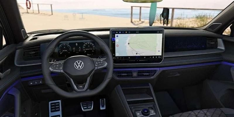 Neu VW Tayron Style 193 PS (141 kW) 2026 Delfingrau metallic SUV