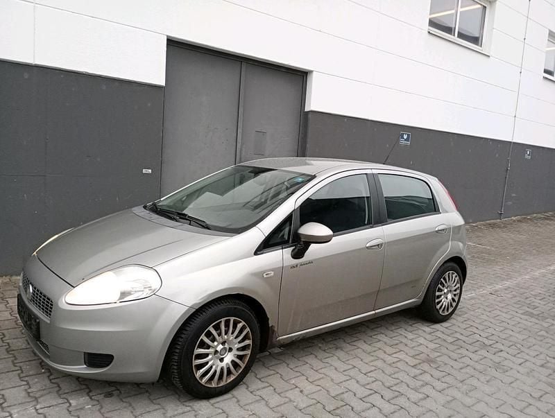 Gebraucht Fiat Punto 75 PS (55 kW) 2009 Grau Kleinwagen
