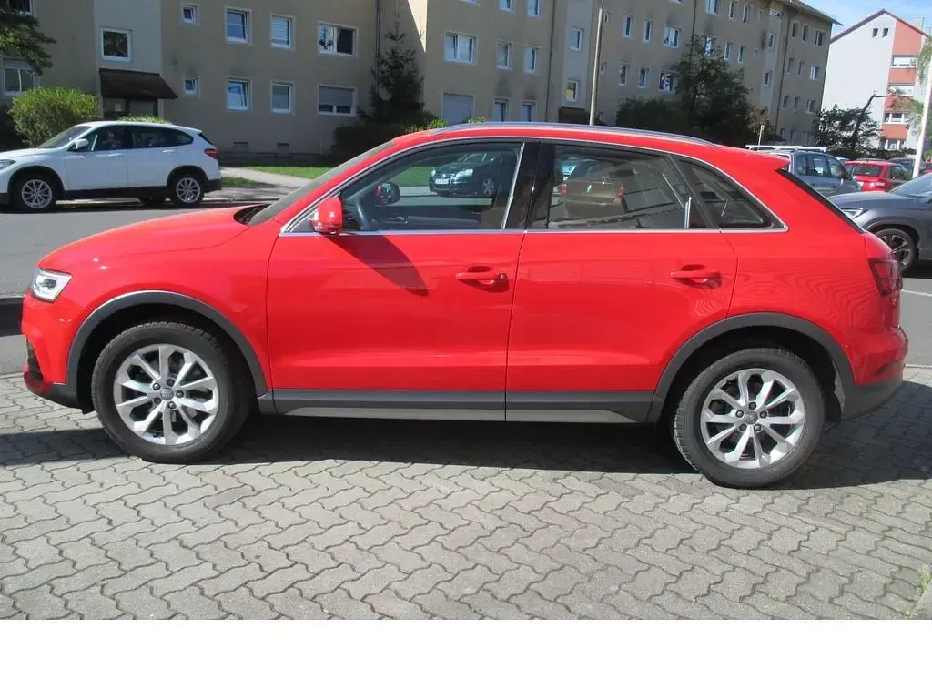 Gebraucht Audi Q3 Design 150 PS (110 kW) 2015 Misanorot perleffekt SUV