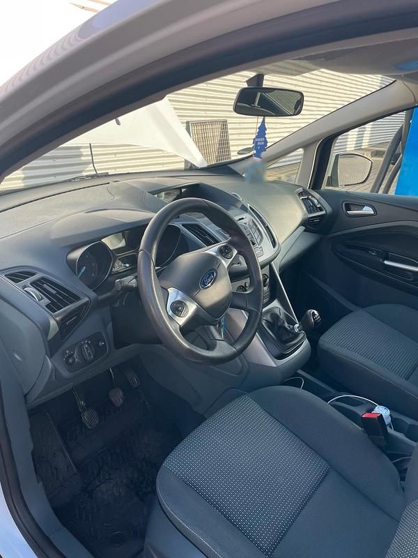 Gebraucht Ford C-MAX 140 PS (102 kW) 2011 Weiß Van / Kleinbus