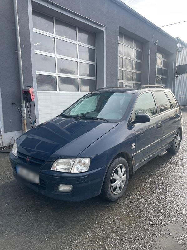Blau Gebraucht 2001 Mitsubishi Space Star Van / Kleinbus | 999 € (Fairer Preis) - Bild 1/4