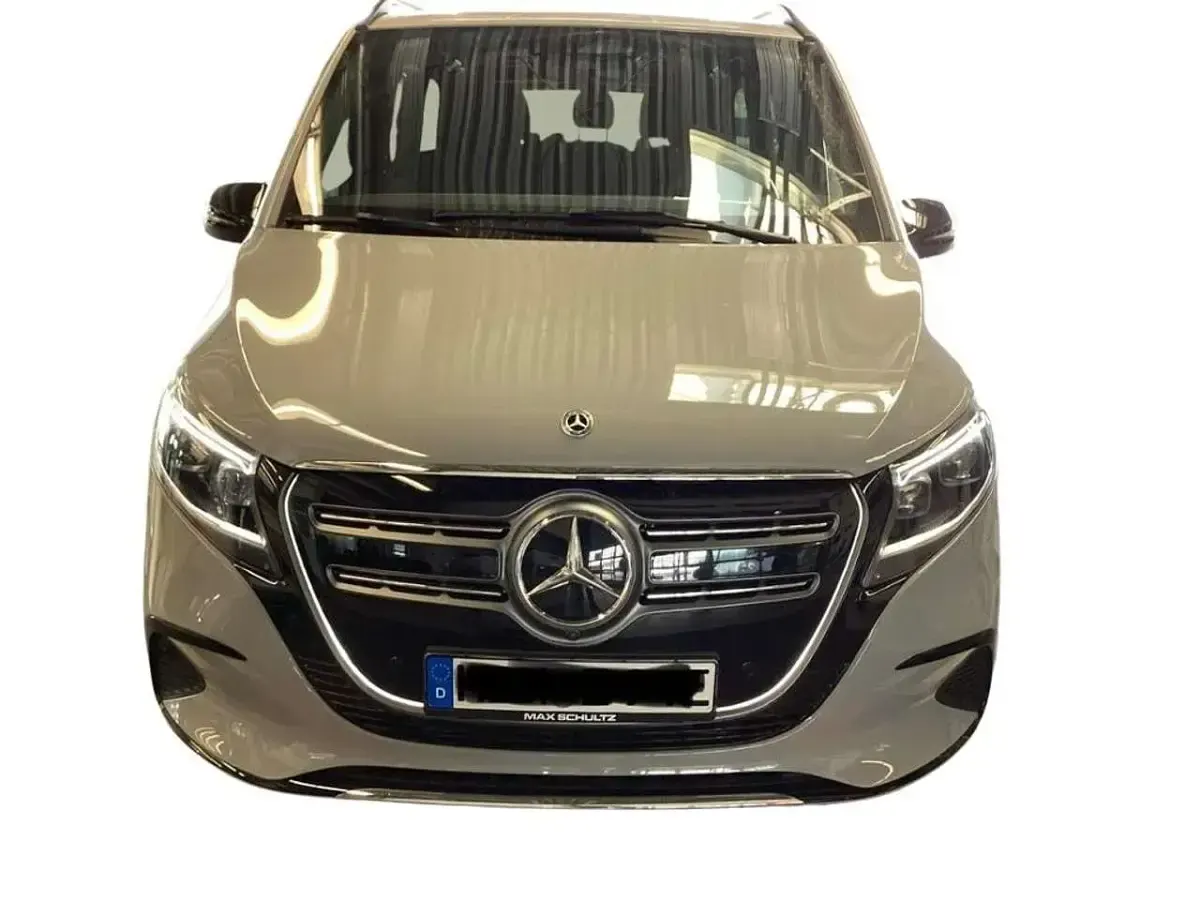Gebraucht Mercedes EQV300 150 kW (204 PS) 2025 Grau Van / Kleinbus
