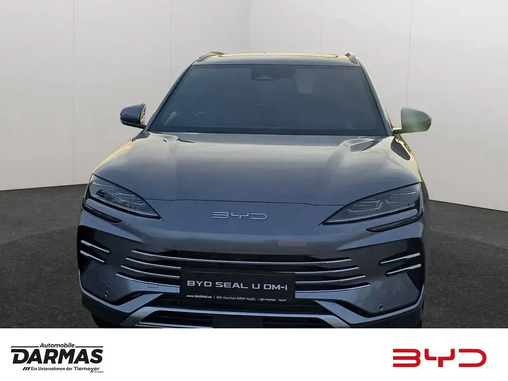 Neu BYD Seal U Boost 218 PS (160 kW) 2026 Grau SUV