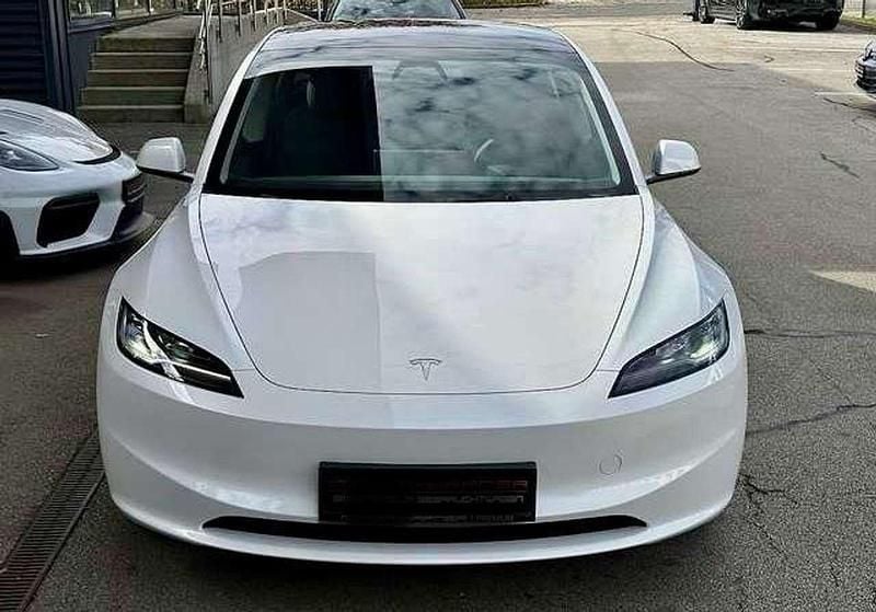 Gebraucht Tesla Model 3 RWD 235 kW (320 PS) 2025 Weiß Limousine