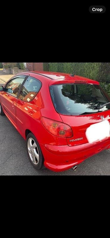 Rot Gebraucht 2004 Peugeot 206 Tendance Kleinwagen | 500 € (Superpreis) - Bild 1/4
