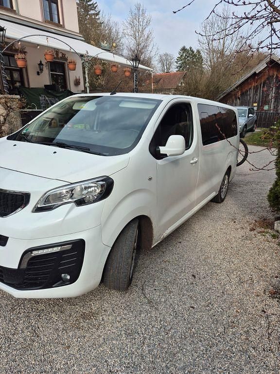Gebraucht Peugeot Expert 177 PS (130 kW) 2018 Weiß Van