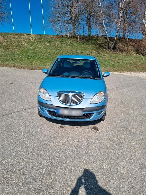 Gebraucht Lancia Ypsilon 65 PS (47 kW) 2006 Blau Kleinwagen