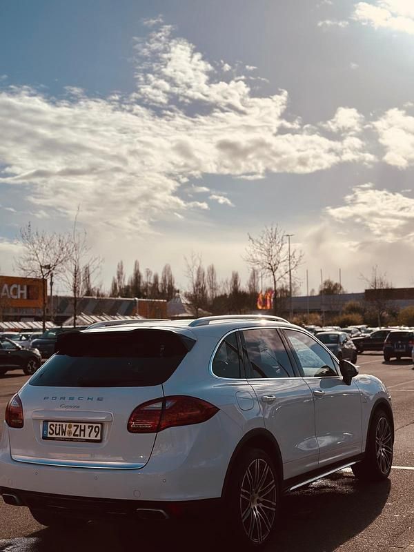 Gebraucht Porsche Cayenne 245 PS (180 kW) 2014 Weiß SUV