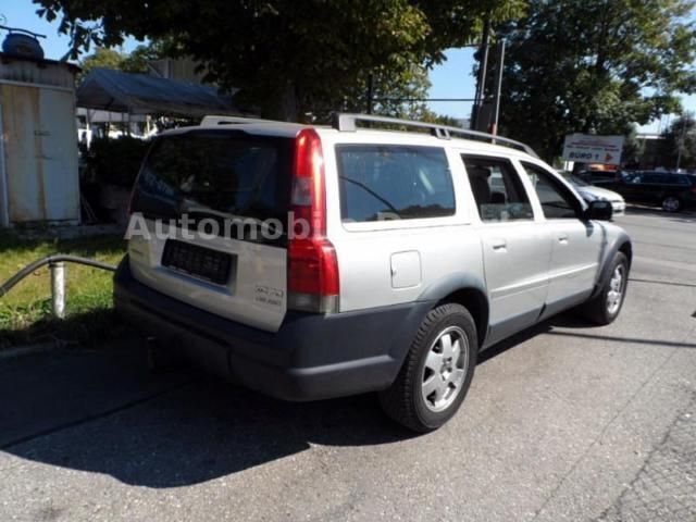Gebraucht Volvo XC70 163 PS (119 kW) 2003 Silber metallic SUV