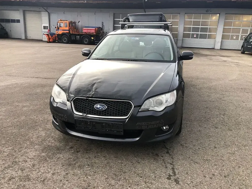 Gebraucht Subaru Outback Comfort 173 PS (127 kW) 2008 Grau Kombi