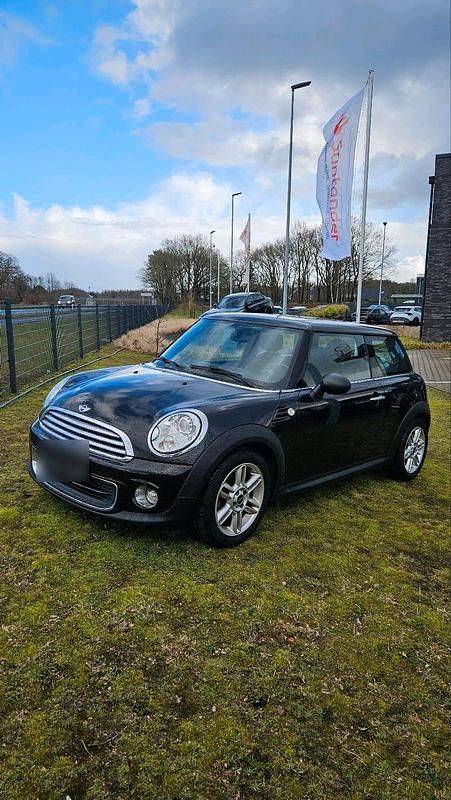 Gebraucht Mini ONE 75 PS (55 kW) 2012 Schwarz Kleinwagen