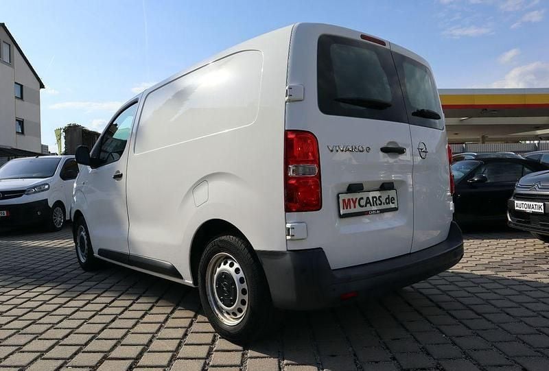 Usata Opel Vivaro Edition 136 CV (100 kW) 2021 Bianco Monovolume