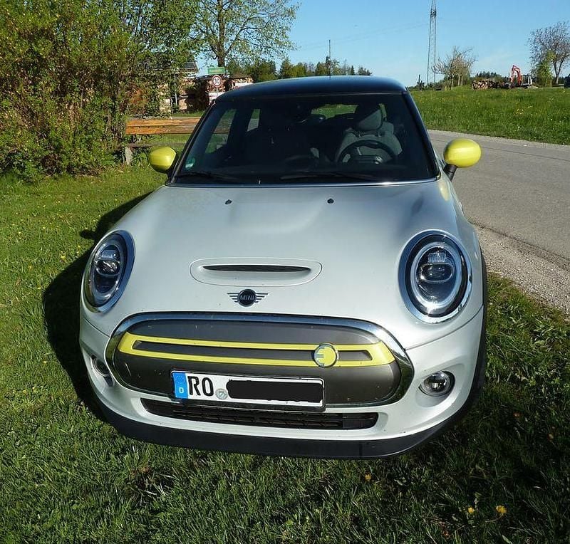 Second-hand Mini Cooper SE 135 kW (184 CP) 2020 Alb Hatchback