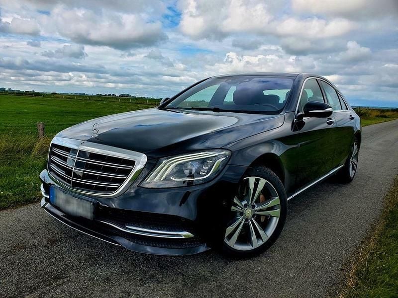 Schwarz Gebraucht 2017 Mercedes S400 Limousine | 49.900 € (Fairer Preis) - Bild 1/4
