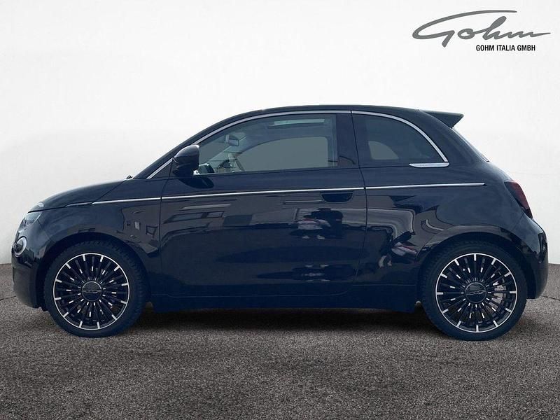 Gebraucht Fiat 500e La Prima 86 kW (118 PS) 2022 Schwarz Limousine