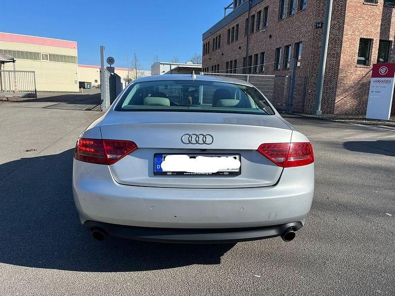 Gebraucht Audi A5 Advanced 239 PS (175 kW) 2009 Silber Coupé