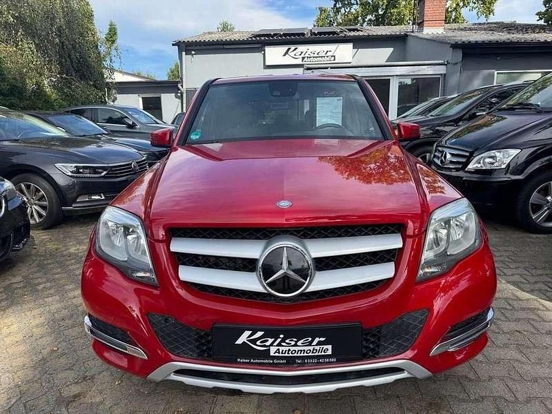 Gebraucht Mercedes GLK250 Sport 204 PS (150 kW) 2013 Feueropal SUV