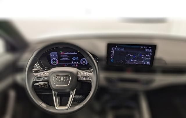 Gebraucht Audi A4 S-Line 204 PS (150 kW) 2024 Metallic Kombi