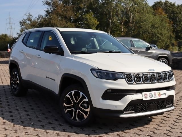 Gebraucht Jeep Compass Altitude 131 PS (96 kW) 2024 Grau SUV
