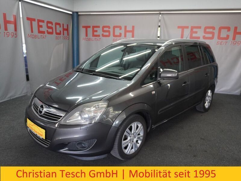 Grau Gebraucht 2009 Opel Zafira Innovation Van / Kleinbus | 4.550 € (Fairer Preis) - Bild 1/3