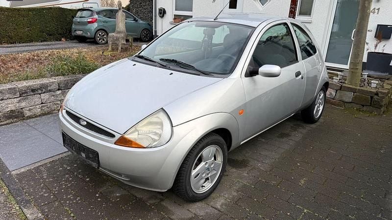 Gebraucht Ford Ka Viva 69 PS (50 kW) 2004 Silber Kleinwagen