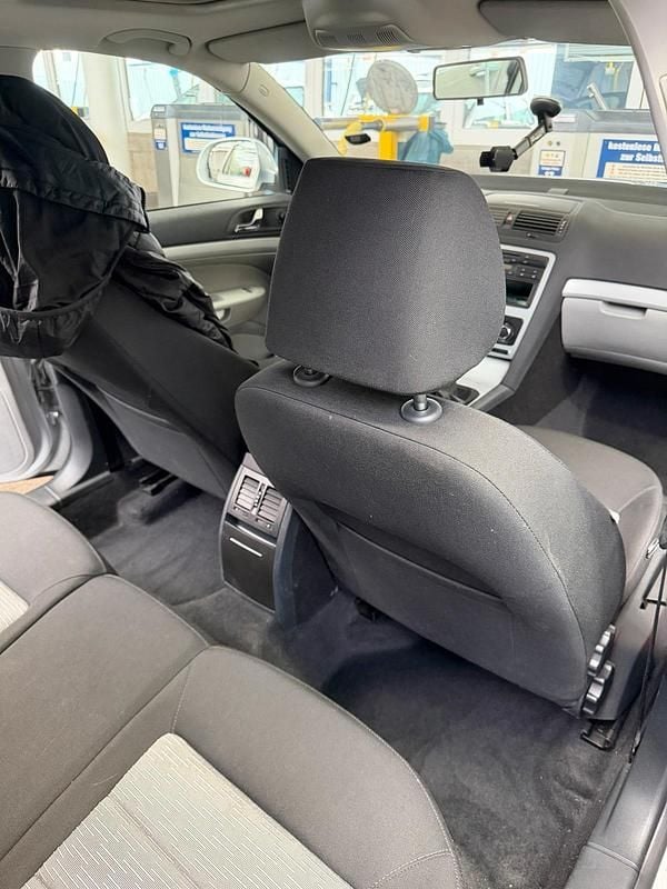 Gebraucht Skoda Octavia 122 PS (89 kW) 2009 Grau Kombi