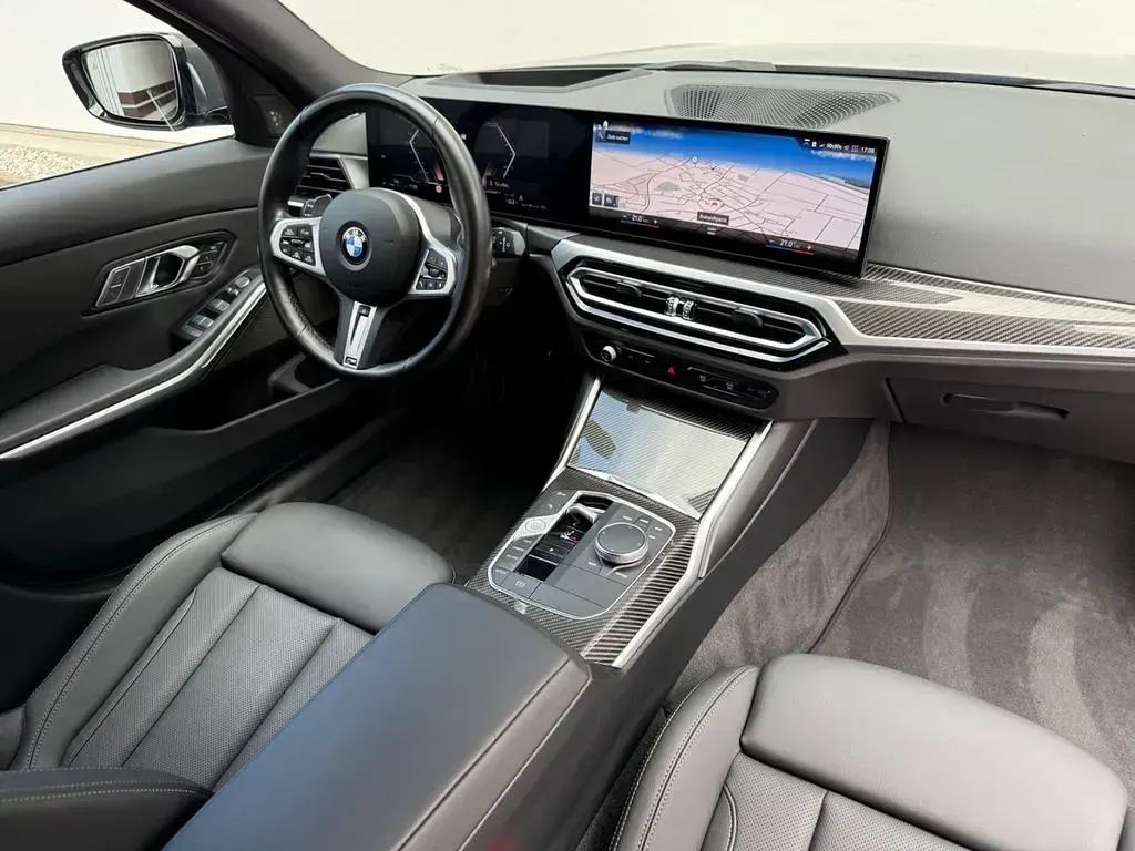 Gebraucht BMW 320 Performance 190 PS (139 kW) 2023 Grau Limousine
