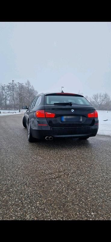 Używany BMW 520 184 KM (135 kW) 2010 Czarny Kombi