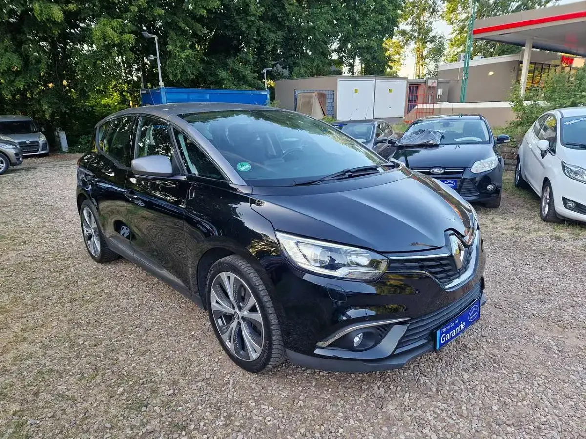 Gebraucht Renault Scénic 116 PS (85 kW) 2017 Black gne grey kng Van / Kleinbus