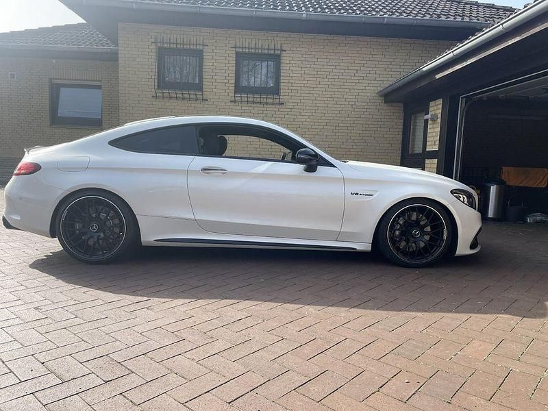 Gebraucht Mercedes C63 AMG AMG 600 PS (441 kW) 2019 Weiß Coupé