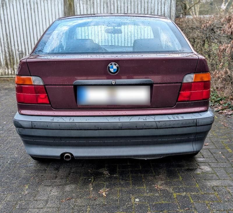 Brugt BMW 316 102 HK (75 kW) 1995 Rød Sedan