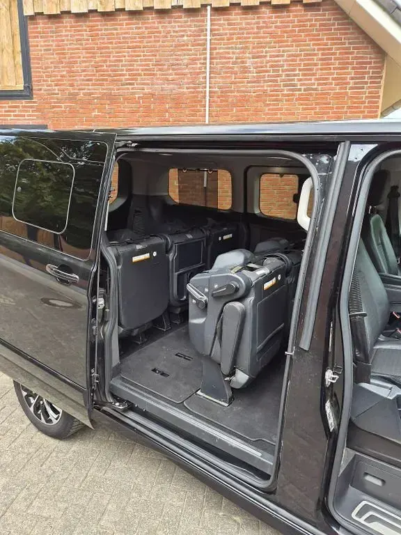 Gebraucht Ford Tourneo Sport 185 PS (136 kW) 2020 Schwarz Van / Kleinbus