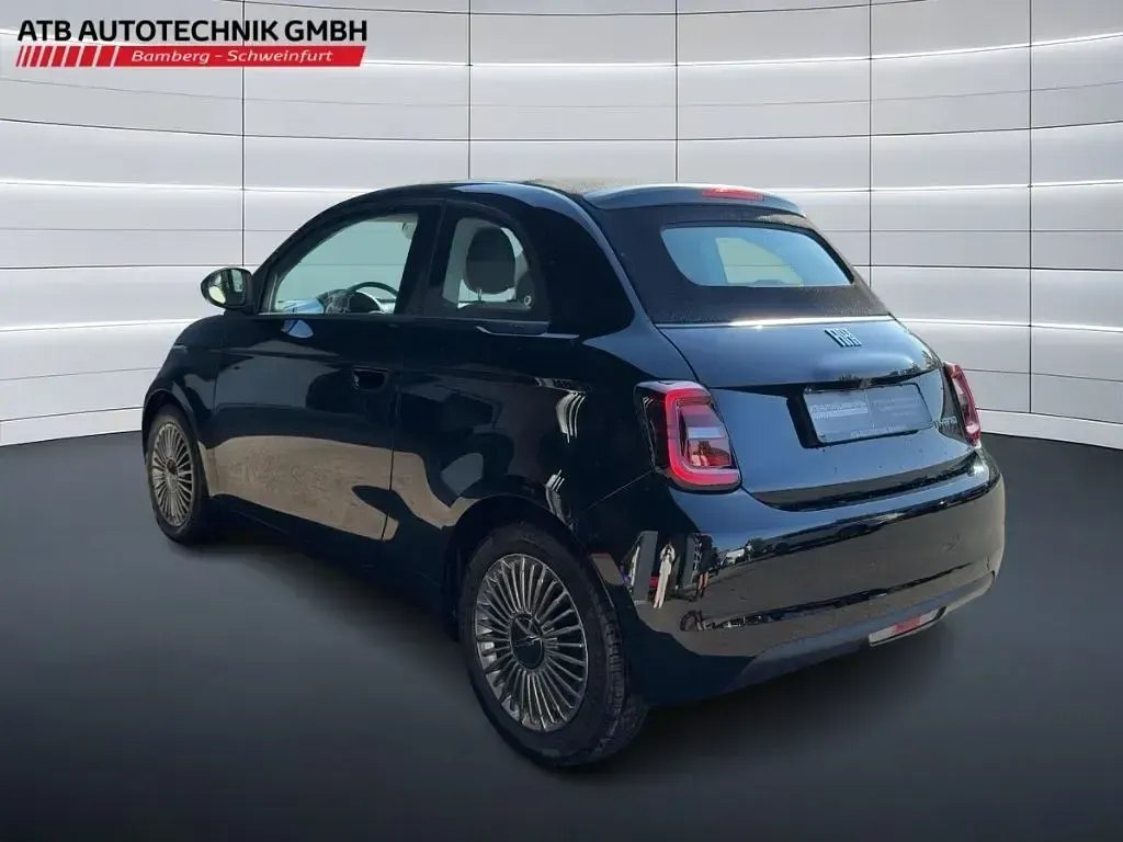 Neu Fiat 500 Icon 65 PS (47 kW) 2026 Schwarz Cabrio